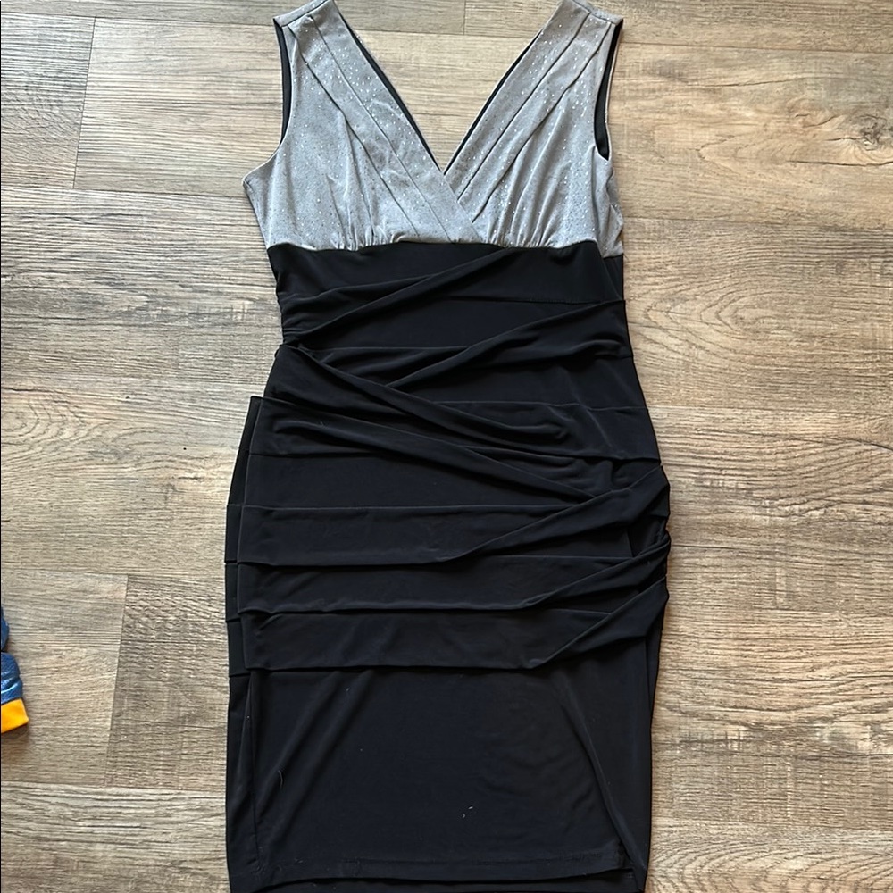 Sleeveless Silver & Black V-Neck Sheath Dress Evening Wedding